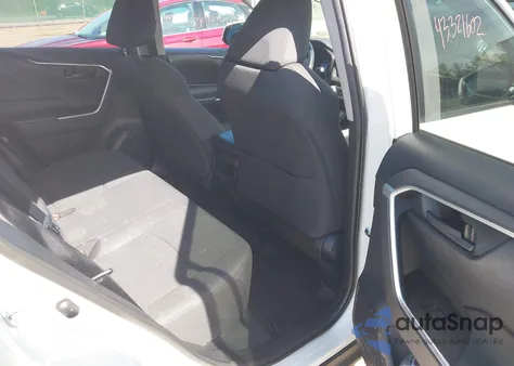 2021 Toyota Rav4 Le z USA, uszkodzony, nr VIN 2T3G1RFVXMC184241